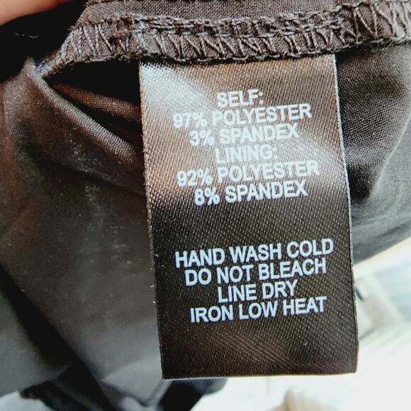 LULU'S NEW BLACK SILK LIKE DRESS (POLYESTER) V NECK SIZE MED - Picture 13 of 13